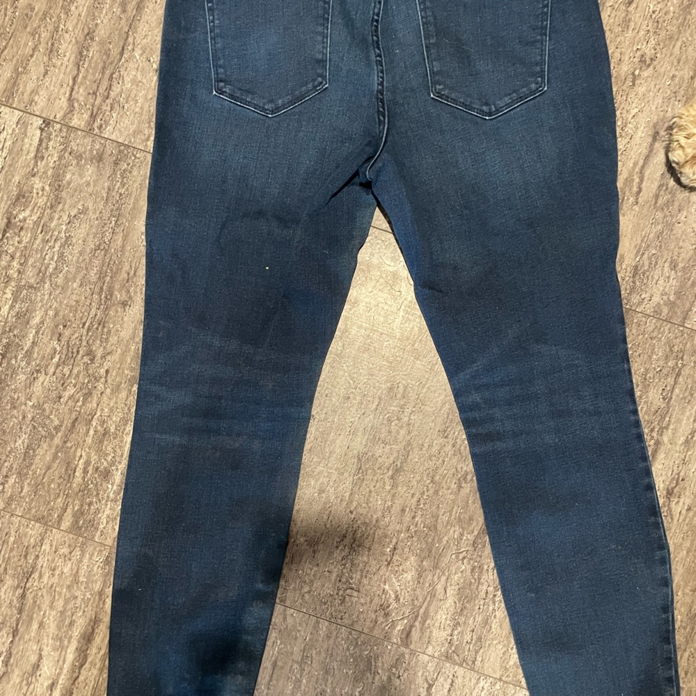 Vineyard vine women’s blue jeans size 12